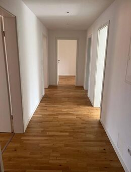 Wünderschöne 4-Zimmer-Wohnung mit Balkon - Markranstädt