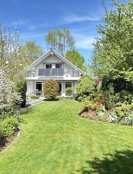 Charmantes Einfamilienhaus mit flexibler Raumaufteilung und Gartenidylle - Brieselang