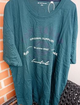 Tom Tailor T-Shirt Dunkelgrün Modern Gr. 3 XL 14 € VB Mit Logos OVP OHZ VS - Osterholz-Scharmbeck