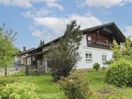 Vielseitig nutzbar: Schönes Einfamilienhaus mit separater Einliegerwohnung in Manching - Manching