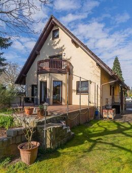 Top-Zweifamilienhaus in Biesdorf - Mit Keller, Einbauküchen, Fußbodenheizung, Rollladen, Sauna usw. - Berlin