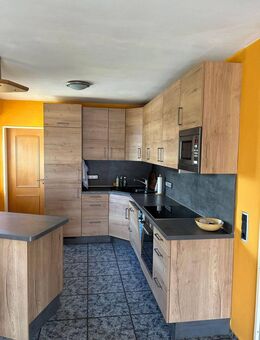 Attraktive 4-Zimmer-Wohnung mit Balkon, Stellplatz und großem Hobbyraum - Steinhausstraße 111, Hagen - Hagen (Stadt der FernUniversität)