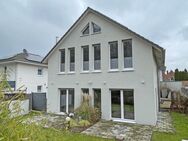 Modern und freistehend! Ein- bis Zweifamilienhaus in Neukirchen-Vluyn-Rayen sucht neuen Eigentümer! - Neukirchen-Vluyn