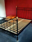 Bett, schwarz, schöne Optik & guter Zustand in 72070