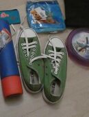 Spielsachen, Winni Puh-Wanduhr, Wasserpistole etc. in 89346