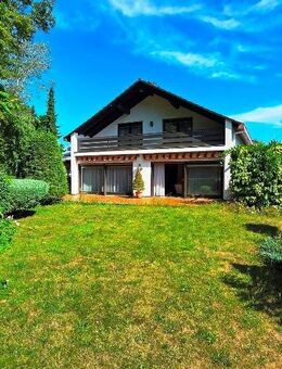 Hermann Immobilien: Großzügiges EFH mit ELW in Hanau-Waldsiedlung - Familienidylle am Waldrand! - Hanau (Brüder-Grimm-Stadt)