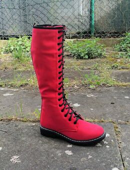 Gr. 37, sexy Schnür- Stiefel, rot, mit Reißverschluß ( von Seastar ) - Bruchköbel