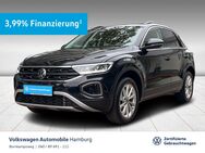 VW T-Roc, 1.5 TSI Life, Jahr 2023 - Hamburg