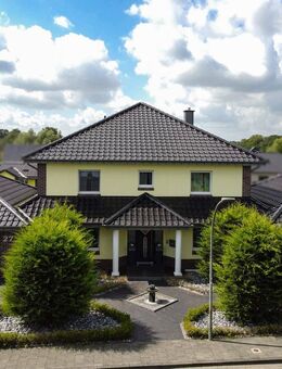Wohnen auf hohem Niveau! Exklusive Stadtvilla in begehrter Lage von Lengerich - Lengerich (Nordrhein-Westfalen)