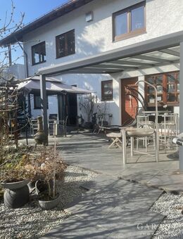 Wohn- und Geschäftshaus, modernisiert, mit gehobener Ausstattung! - Göppingen