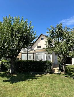 Vielseitiges Zweifamilienhaus mit Garten und Pool in Mahlberg! - Mahlberg