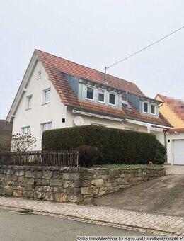 EINZIEHEN UND WOHLFÜHLEN: Gepflegtes Einfamilienhaus mit Terrasse, Gärtle und Garage - Gerabronn