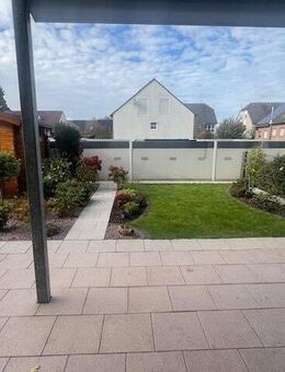 Schön geschnittene komfortable Erdgeschosswohnung mit Garten in Rumeln-Kaldenhausen - Duisburg