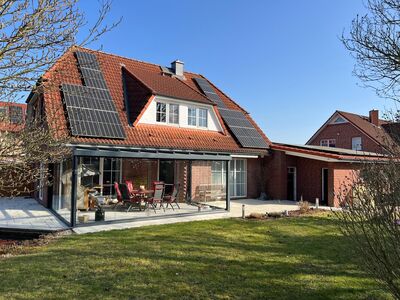 TOP EFH mit Wintergarten, Keller, Doppelgarage und grossen Grundstück