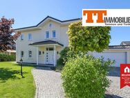 TT bietet an: Elegante Stadtvilla mit großzügigem Grundstück in Wilhelmshaven! - Wilhelmshaven