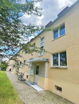 Lichtdurchflutete Wohnung mit neuer Einbauküche im Erdgeschoss - Dresden