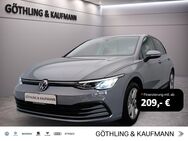 VW Golf, 1.5 TSI Life 96kW, Jahr 2020 - Kelkheim (Taunus)