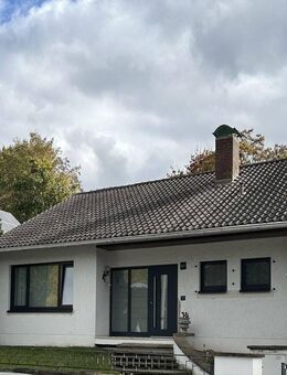 Freistehendes Einfamilienhaus mit Ausbaureserve in ruhiger Wohnlage - Solingen (Klingenstadt)