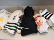 Lecker Nike & Adidas Socken für sniffer vom Gay Paar - München Berg am Laim