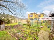 IMMOBERLIN.DE - Wohlfühllage: Attraktiv strukturiertes Ein-/Zweifamilienhaus mit großem Südgarten - Berlin
