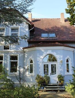**Großzügiges Mehrfamilienhaus im Villenstil** - Bücken
