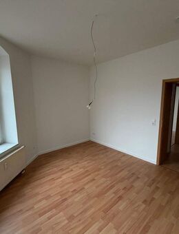 2-RWE im Hochparterre mit Balkon - Zwickau