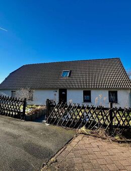 Einfamilienhaus in ruhiger Lage mit großem Garten und Garage - Ellefeld