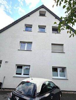 Provisionsfrei! Attraktive Dachgeschosswohnung mit Balkon und Garage - Nümbrecht