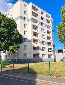 Schöne Mietwohnung mit Balkon in gepflegtem Mehrfamilienhaus mit Aufzug - Moers