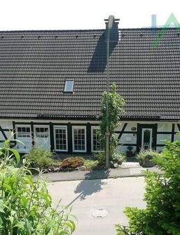 Großzügiges 2-Familienhaus in idyllischer Hanglage mit Einliegerwohnung - Kirchhundem