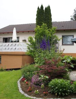 Attraktives Einfamilien Haus mit Garten - Felsberg