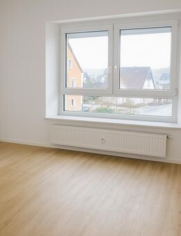 Helle 2-Zimmer-Wohnung mit Balkon in ruhiger Lage von Waldsassen - Waldsassen