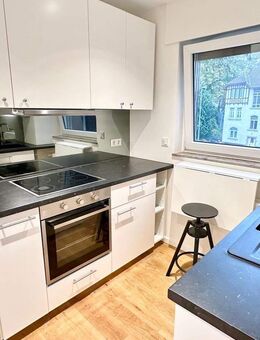 TOP Ausstattung, komplette EBK, PARKETT, schönes tgl.Bad - Königstein (Taunus)