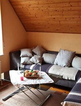 Hainburg: Gemütliche 3,5 Zimmer mit Kaminofen und Carport! - Hainburg