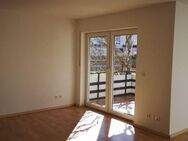 Sonnige Wohnung ca.73 m², 2 Zimmer mit überdachtem gr. Balkon, GWC und Abstellkammer - Iserlohn