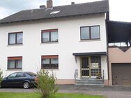 Top gepflegtes 3-Familienhaus mit malerischem Grundstück in Bestlage Neuhof - Neuhof (Hessen)