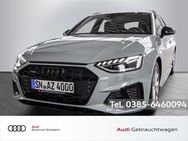 Audi A4, Avant 40 TDI quattro S line, Jahr 2022 - Schwerin