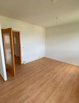 Endlich genug Raum - Helle 4-Zimmer-Wohnung mit neuem Glanz - Suhl