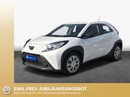 Toyota Aygo, X Play Komfort-Paket KlimaAT, Jahr 2022 - Karlsruhe