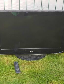 LG Fernseher 80 cm ( 32 Zoll ) nur Abholung möglich - Stolberg (Rheinland, Kupferstadt)
