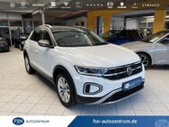 VW T-Roc, 2.0 TDI Style, Jahr 2022 - Demmin