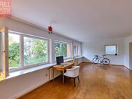 * LENZHALDE * 4-Zimmer-Erdgeschoss-Wohnung mit großem Garten und wertsteigerndem Ausbaupotential - Stuttgart