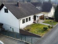 Einziehen und Wohlfühlen! Saniertes Ein-/Zweifamilienhaus in ruhiger Lage - Eitorf