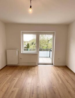 Gepflegte 3-Zimmer-Wohnung mit Balkon und Tageslichtbad frei! - Rheda-Wiedenbrück