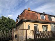 Doppelhaushälfte mit Flair in Wallhausen bei Sangerhausen - Wallhausen (Sachsen-Anhalt)