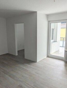 Schickes Apartment mit großem Balkon - Blumberg