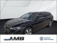 VW Passat Variant, 2.0 TDI Business, Jahr 2024 - Borna