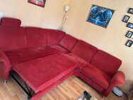 Schöne Eck Couch rot gebraucht! 2,6 Meter auf 2,8 Meter - Rosbach (Höhe)