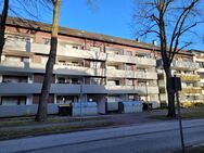 Gut geschnittene, vermietete ETW mit Fernwärme und Balkon in zentraler Lage von Neumünster - Neumünster