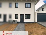 Euskirchen-Kirchheim: fertige Neubau-Doppelhaushälfte mit Garten und Garage! 360° Begehung - Euskirchen
